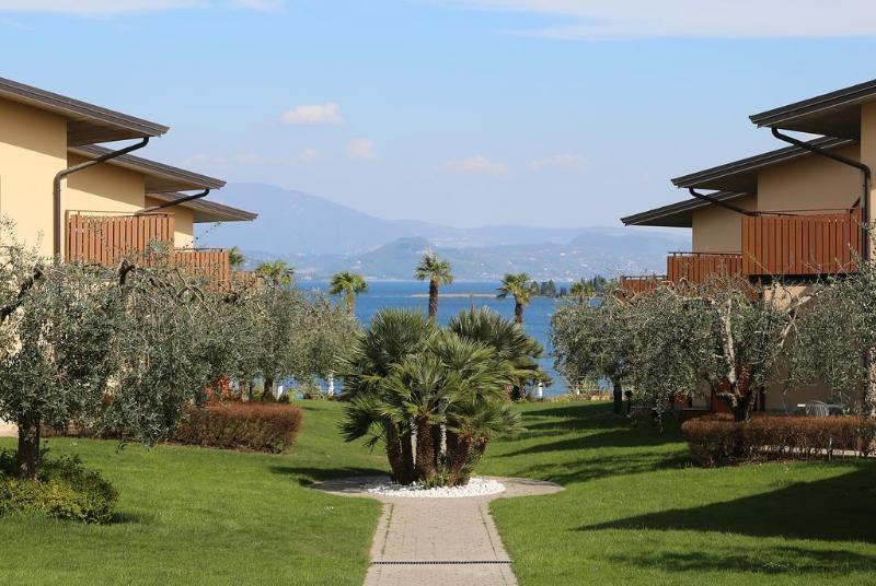 Onda Blu Resort Manerba del Garda Esterno foto