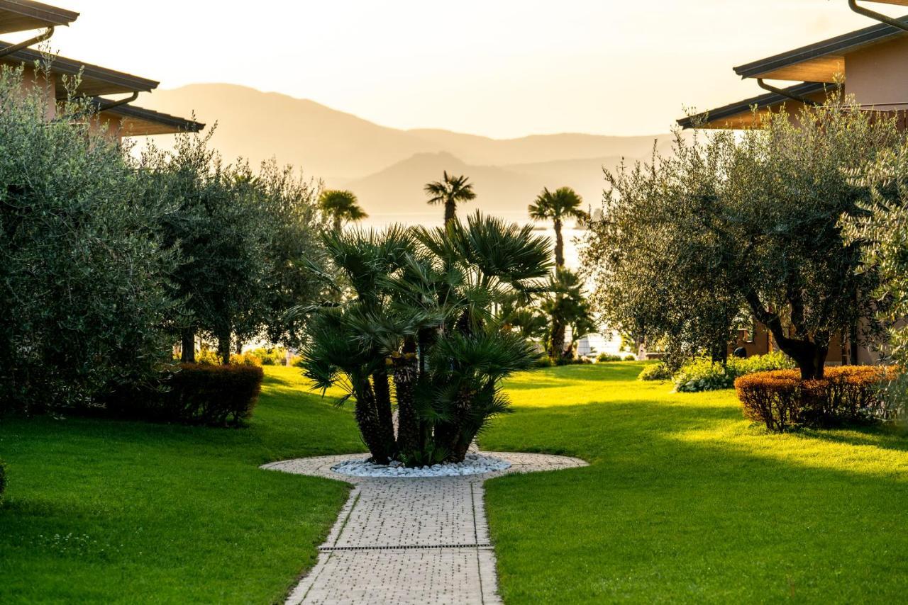 Onda Blu Resort Manerba del Garda Esterno foto