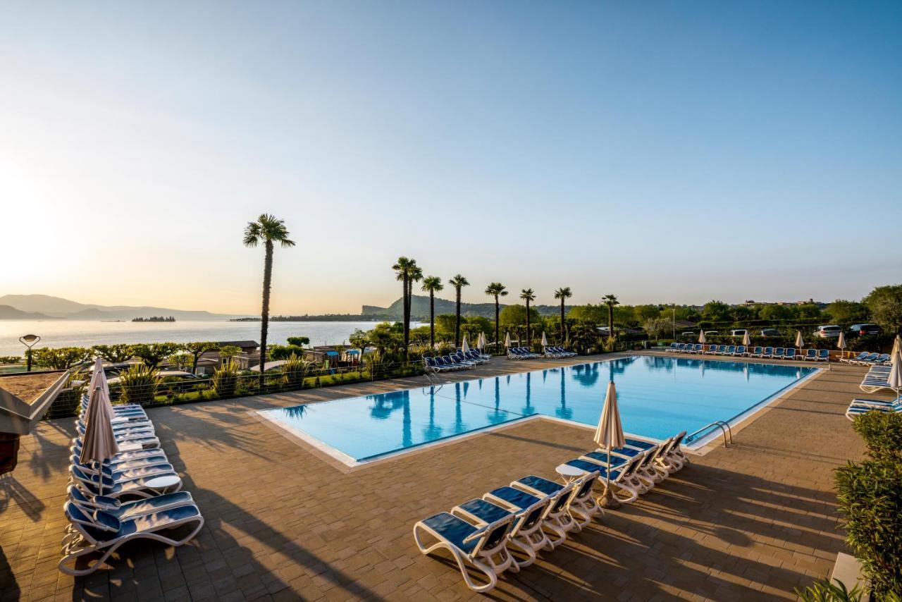 Onda Blu Resort Manerba del Garda Esterno foto